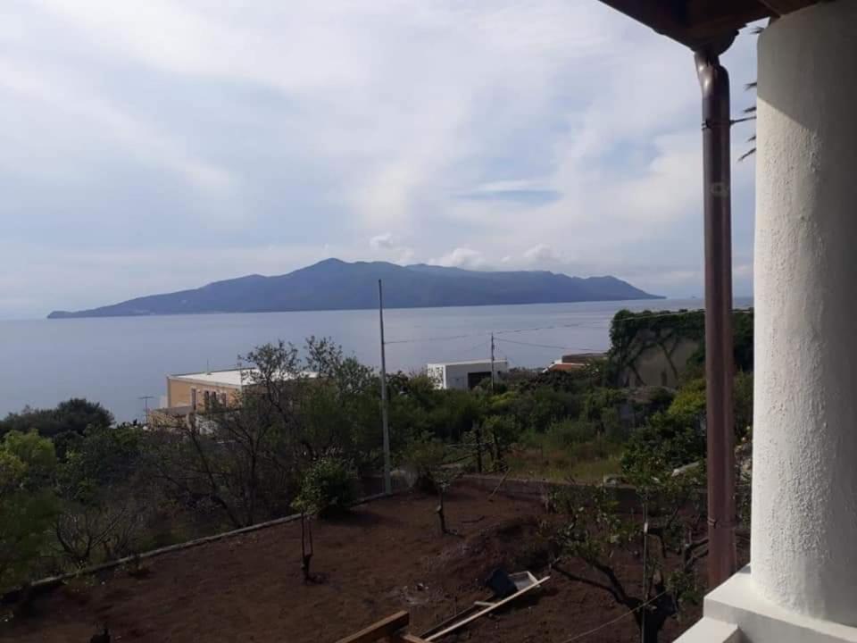 Villa Insolia Santa Marina Salina Bilik gambar