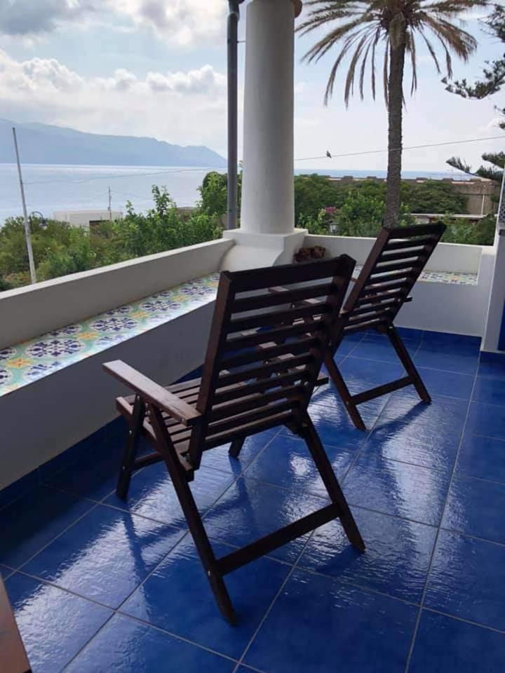 Villa Insolia Santa Marina Salina Bilik gambar